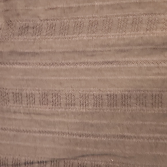 ELIZABETH AND JAMES- Short Sleeve Gray Sheer Blouse. Size XS - Picture 2 of 7